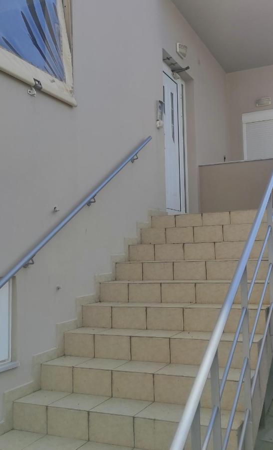 Οικογένειακο Διαμέρισμα Με Θέα 2 干尼亞 外观 照片